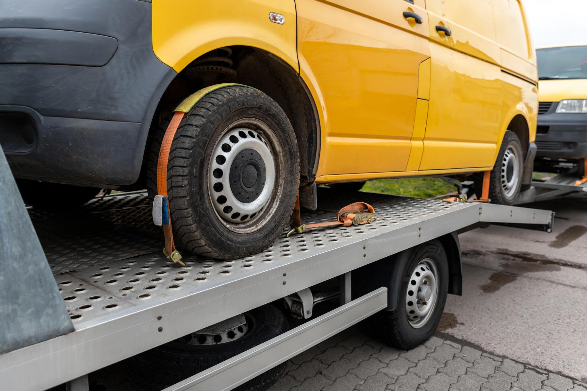 Navigating Roadside Challenges: The Role of Tow company orlando fl